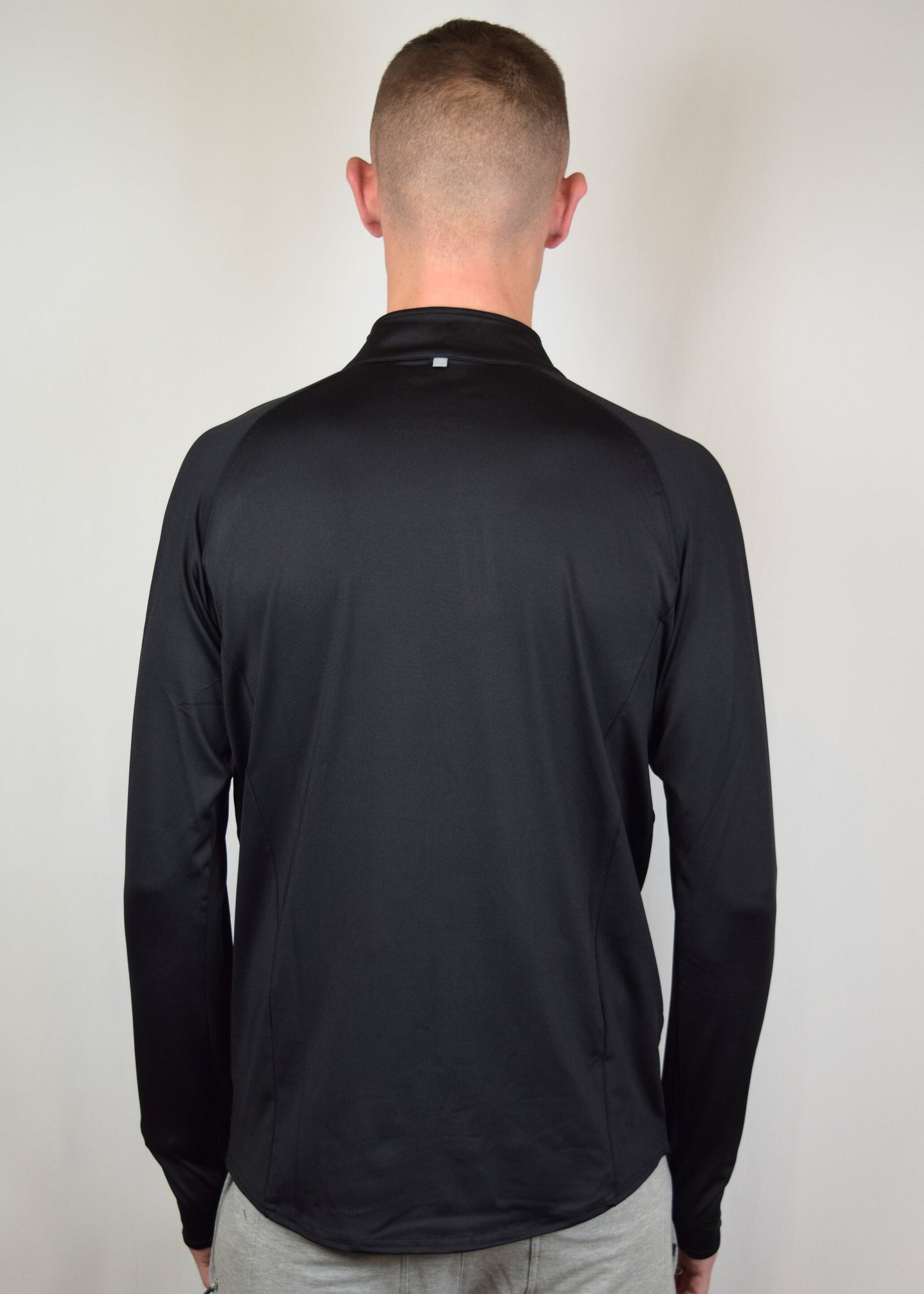 The Ascent Quarter Zip